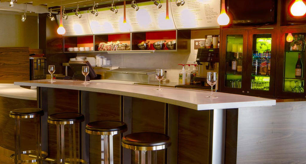 Отель Courtyard By Marriott Bloomington Normal Экстерьер фото